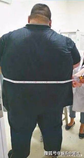 他是中國第一胖子,重668斤,為愛減掉400斤,如今怎樣了