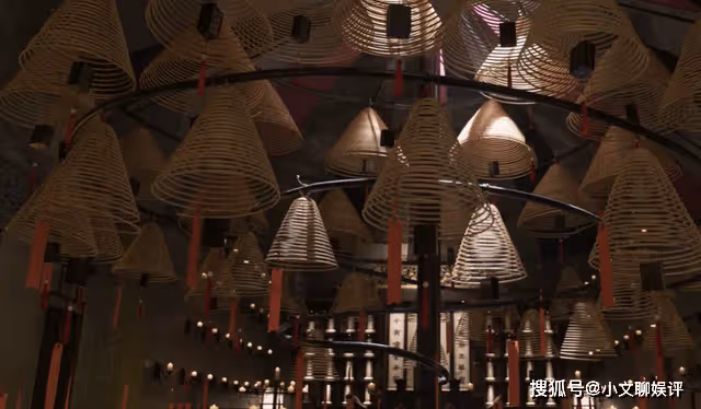《罰罪》趙家祠堂中，最諷刺的不是54個盒子，而是用來供奉的祭品