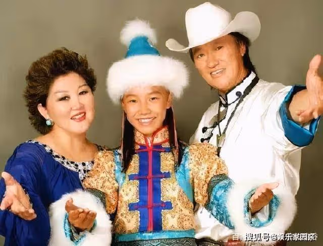 吉祥三寶14年後：爸爸去世，媽媽隱退，演女兒的英格瑪模樣大變