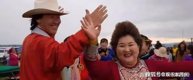 吉祥三寶14年後:爸爸去世,媽媽隱退,演女兒的英格瑪模樣大變