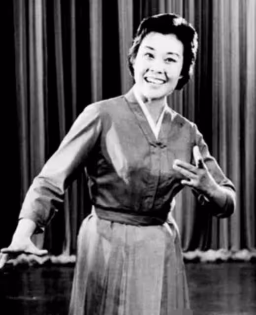 是兒女不孝？她牽手老伴「搬進養老院」86歲樂開懷　親吐原因「是我不想要他們」：怎麼勸都不回頭