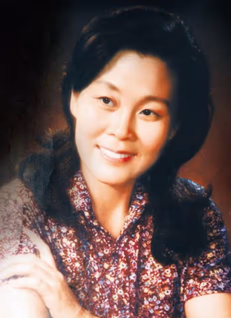 是兒女不孝?她牽手老伴「搬進養老院」86歲樂開懷 親吐原因「是我不想要他們」:怎麼勸都不回頭