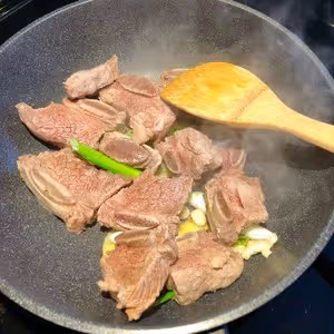 土豆燉牛仔骨