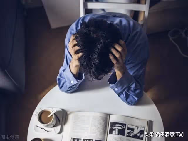每月給岳母1千,帶娃2年的母親知道後翻臉了,我:你帶孩子應該的