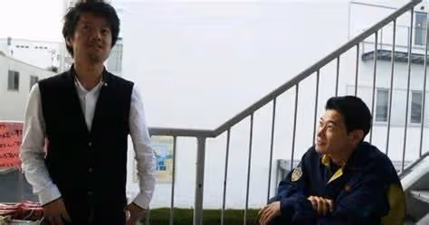 他曾被稱為「鬼子專業戶」,迎娶中國老婆,現在又改成了中國名字
