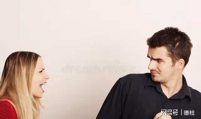 妻子:只是要回娘家七天而已,這就要離婚?我:你是回娘家?離婚