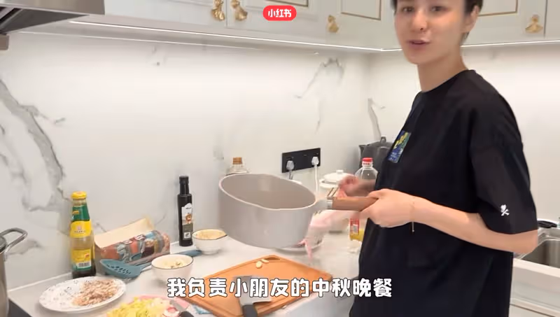 張馨月曬視頻小腹隆起　林峰將再當爸？