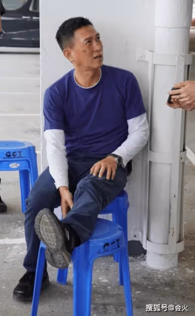 拍新戲出事！金馬影帝「無護具從天橋跳下」動彈不得　57歲堅持自己上「敬業畫面曝光」：真的很拚