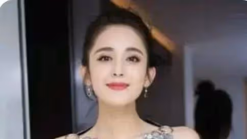 網友們都很關心古力娜扎和徐開騁的關係