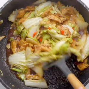 蚝油豆泡炒娃娃菜