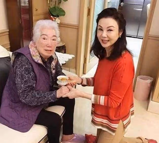25歲嫁入豪門!卻遭王祖賢插足「生下5子」被丈夫拋棄 失婚後「依舊孝順公婆 」掙得百億身家