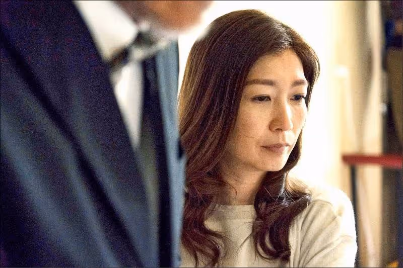 失婚官司開打!黃嘉千「決心要斷16年婚」夫妻對簿公堂 夏克立不死心「拿出一封情書」:想回到從前
