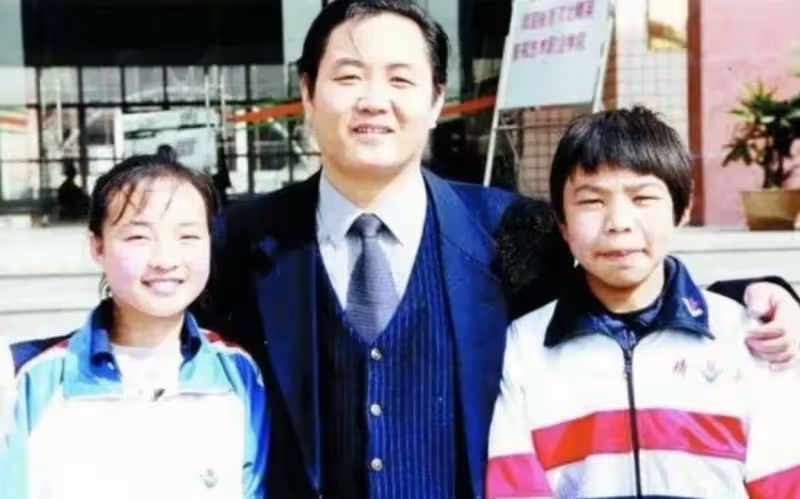 被封最醜謀女郎!張藝謀「一句話讓她退圈」 從餵豬女到國外留學「她成功抓住3次機會」逆襲人生