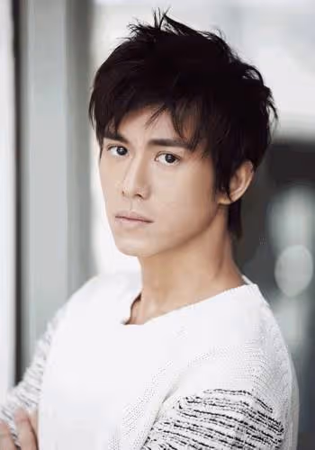 拒絕繼承20億遺產,竹聯幫太子爺陳楚河棄黑從演,向華強禮讓三分,導演見了都畢恭畢敬