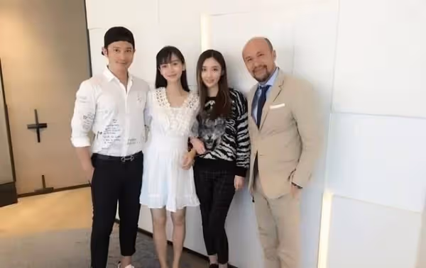 5張大明星「顏值被粉絲比下去」的驚人合照 Angelababy「遇到女神級粉絲」瞬間淪為路人甲