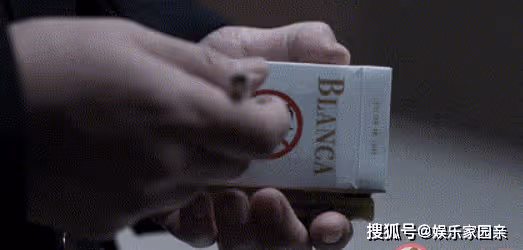 《罰罪》肖振邦的香菸是什麼牌子?肖振邦敲香菸盒有什麼含義