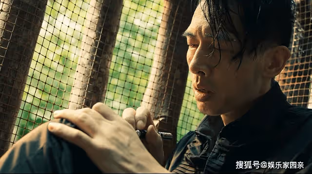 《冰雨火》同樣是殺父之仇,為何吳振峰能保持初心,郝東卻成了魔?