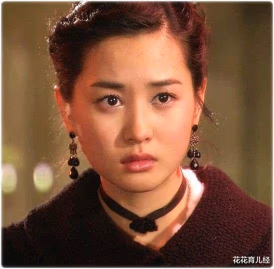 她曾是李易峰最愛的女人，被譽為「鄰家女神」，整容之後認不出來