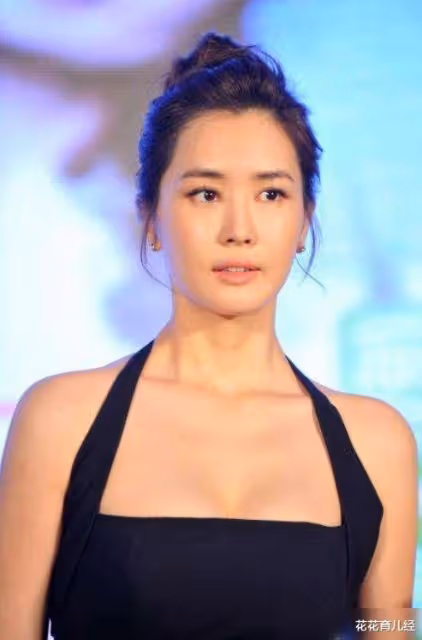 她曾是李易峰最愛的女人，被譽為「鄰家女神」，整容之後認不出來