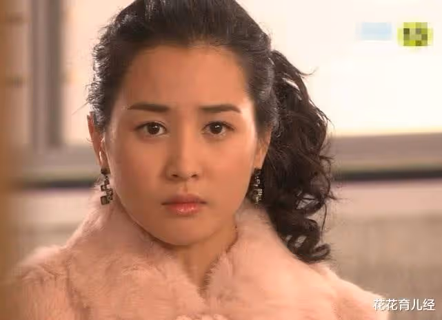 她曾是李易峰最愛的女人，被譽為「鄰家女神」，整容之後認不出來