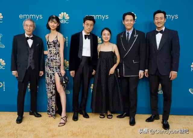 艾美獎紅毯／李政宰甜牽百億女友