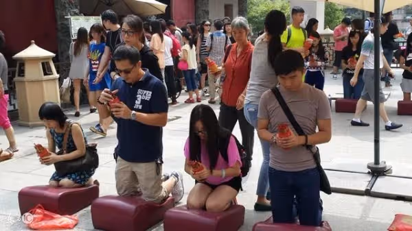 算命師說我3年後會嫁人,但我明明才剛結婚!我罵他胡說八道,2年後發生的事卻讓我傻眼了!