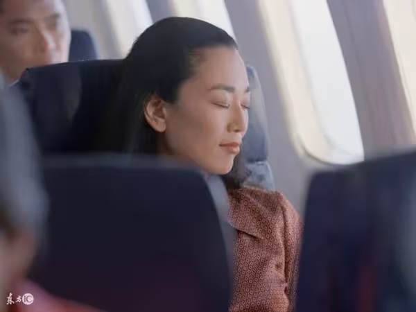 算命師說我3年後會嫁人,但我明明才剛結婚!我罵他胡說八道,2年後發生的事卻讓我傻眼了!