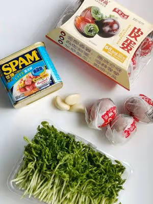 春日美食|豆苗皮蛋湯