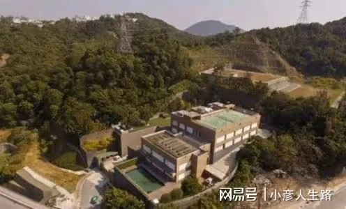 林青霞名牌衣物堆積無償捐出，祖傳30年的褲子，是她珍藏的寶貝