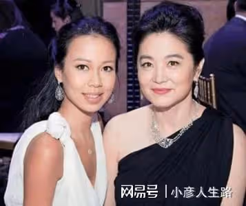 林青霞名牌衣物堆積無償捐出，祖傳30年的褲子，是她珍藏的寶貝