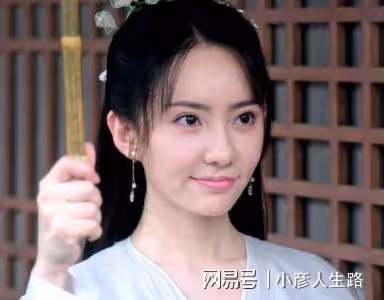 《沉香重華》劉萌萌客串引熱議,雖然演技沒問題,但臉僵不自然