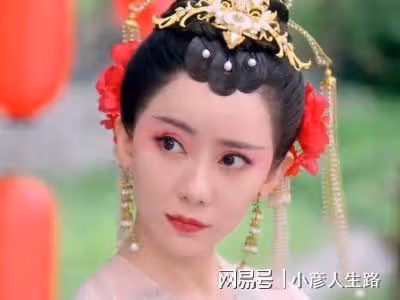 《沉香重華》劉萌萌客串引熱議,雖然演技沒問題,但臉僵不自然