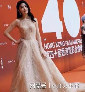 陳慧琳曬素顏照慶祝50歲生日,皮膚緊緻無僵硬感不愧為凍齡美女