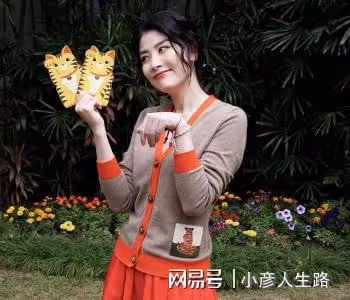 陳慧琳曬素顏照慶祝50歲生日,皮膚緊緻無僵硬感不愧為凍齡美女