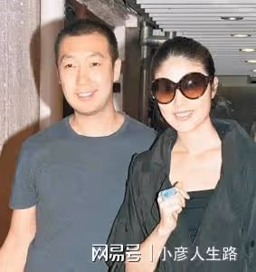 陳慧琳曬素顏照慶祝50歲生日,皮膚緊緻無僵硬感不愧為凍齡美女
