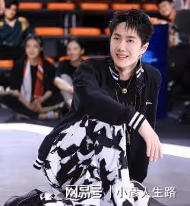 王一博肖戰龔俊粉絲互撕，王嘉爾也被牽扯其中，看客們吃瓜需謹慎