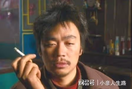 從頂流巨星淪為下流胚子,這5位男星所做的事,一個比一個荒唐