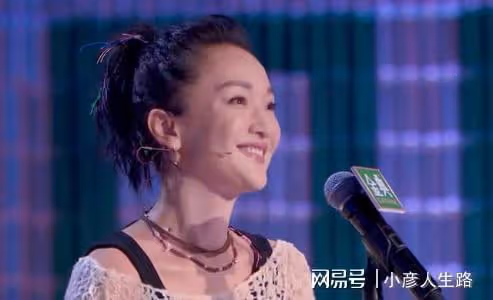 離婚梗泛濫,規則顯弊端,嘉賓看提詞器,讓《脫口秀5》跌下神壇