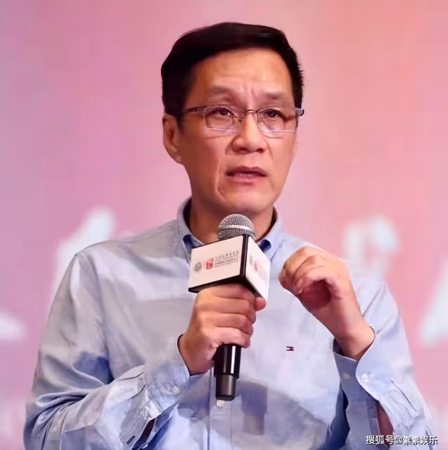 恭喜馮遠征,成為人藝新院長,是人藝有史以來第一位演員院長