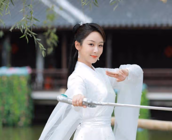 《蒼蘭訣》剛收官,王鶴棣就被傳演新劇,頂流女主搭戲很難不心動