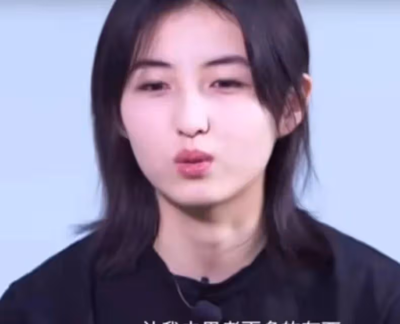 易烊千璽談站在二十幾歲,張子楓5歲北漂,00後的生活是真空的嗎?