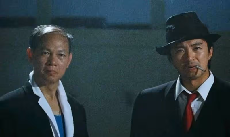 羅家英公開悼念英國女王，眼中含淚，情緒激動，稱香港多虧了她的庇護