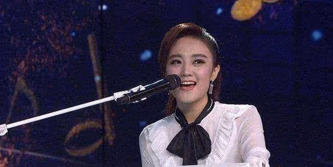 九月奇蹟已經離婚4年了,看王小薇和王小海的情況,現狀大相逕庭