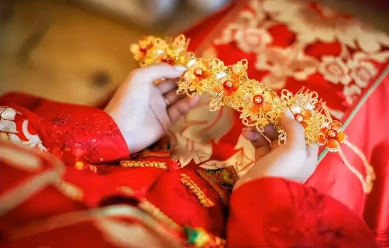 結婚13年，伺候婆婆10年，婆婆一走，丈夫：不愛了
