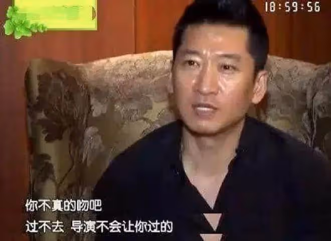 扯內衣帶、襲胸、手腳不老實,「性騷擾」竟然這麼光明正大了?