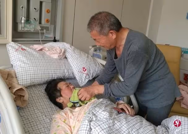 67歲婦成功產女!老公樂喊上天恩賜「大女兒放話斷絕關係」 她事後嘆:「本來想把孩子拿掉」