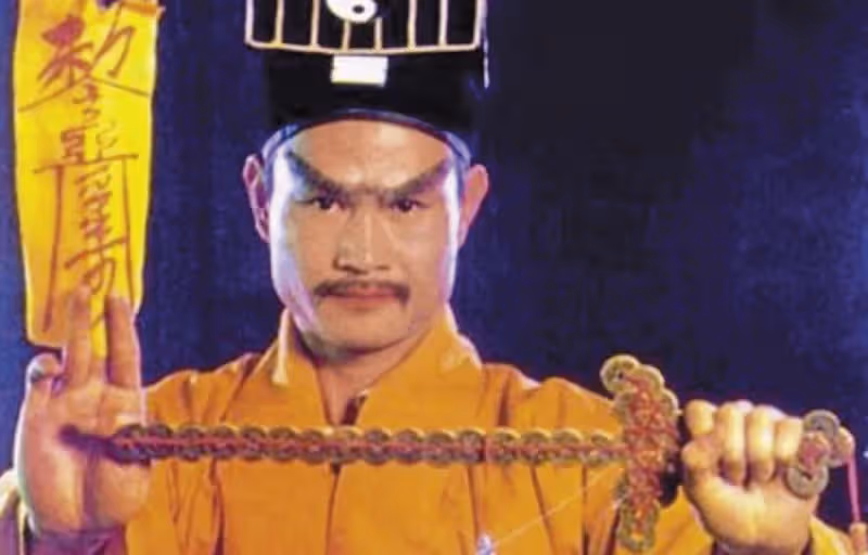 「一代道長」離開時年僅45歲!「丑角」女友為他披麻戴孝 見者無不落淚:他最讓我刻骨銘心