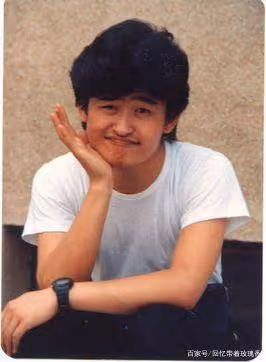 劉歡妻子長相曝光,長相一言難盡,卻被劉歡獨寵了32年
