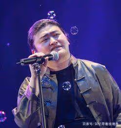 劉歡妻子長相曝光,長相一言難盡,卻被劉歡獨寵了32年