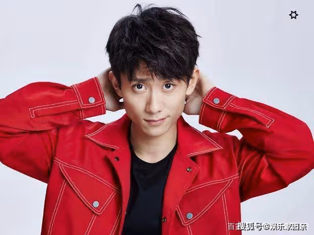 張一山隱藏了二十多年的父親終於曝光?原來是他,難怪之前不公開